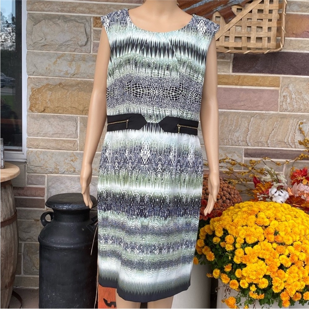 Emma & Michele Sheath Dress‎ With Zipper Details